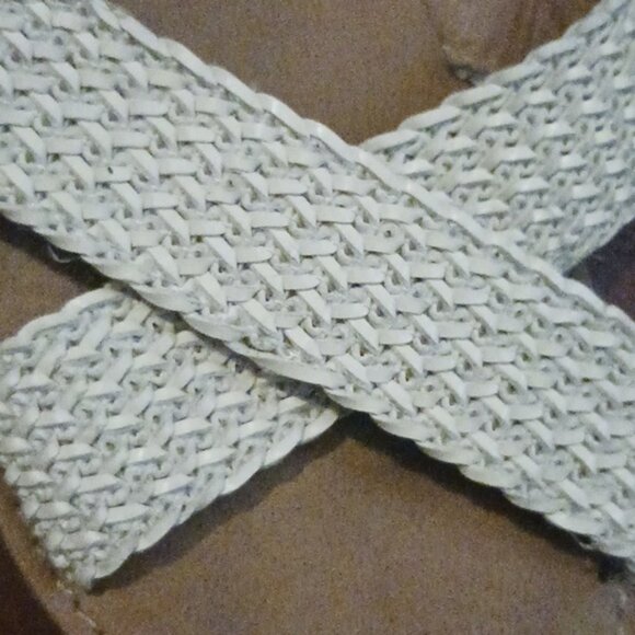 Sand | size 8 | Beige - Picture 2 of 5